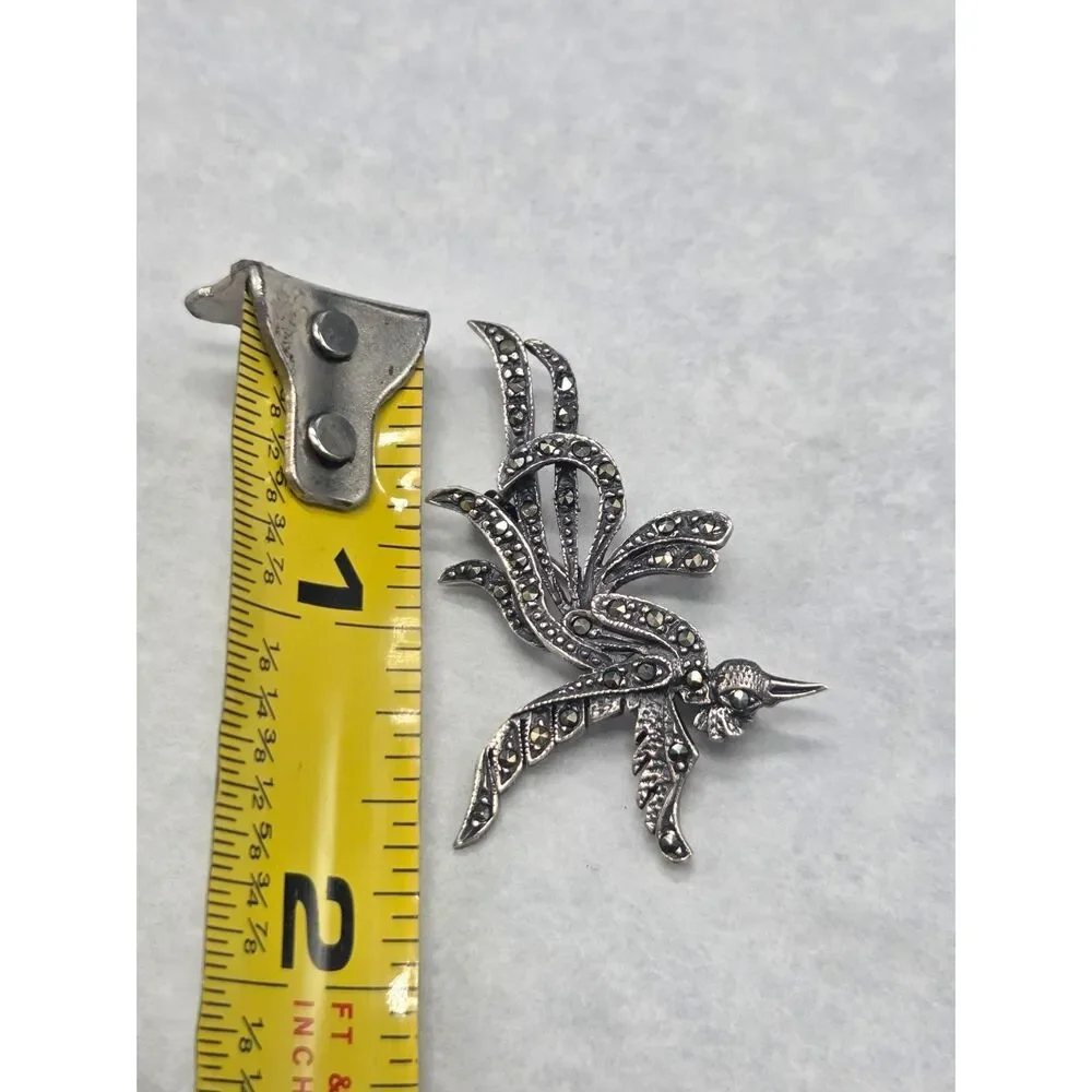 Vintage 925 silver & Maracasite bird Brooch